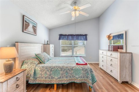 House in Clermont, Florida 3 bedrooms, 169.27 sq.m. № 1725482 - photo 18