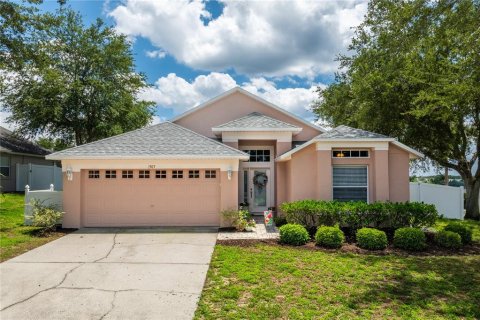 House in Clermont, Florida 3 bedrooms, 169.27 sq.m. № 1725482 - photo 1