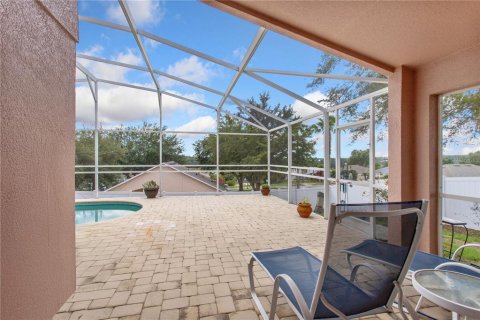 House in Clermont, Florida 3 bedrooms, 169.27 sq.m. № 1725482 - photo 2