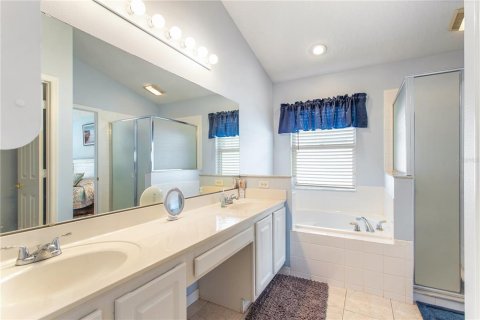 House in Clermont, Florida 3 bedrooms, 169.27 sq.m. № 1725482 - photo 19
