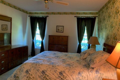 Villa ou maison à louer à Palm Harbor, Floride: 2 chambres, 113.34 m2 № 1888516 - photo 9
