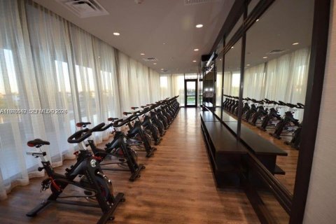 Снять в аренду кондоминиум в Дорал, Флорида 3 спальни, 123.37м2, № 2045151 - фото 10