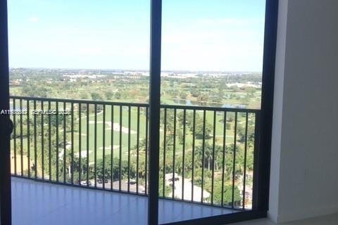 Снять в аренду кондоминиум в Дорал, Флорида 3 спальни, 123.37м2, № 2045151 - фото 12