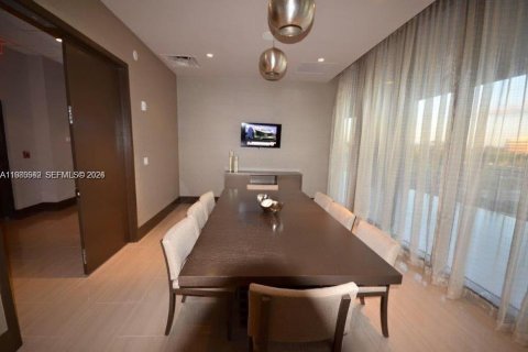 Снять в аренду кондоминиум в Дорал, Флорида 3 спальни, 123.37м2, № 2045151 - фото 8