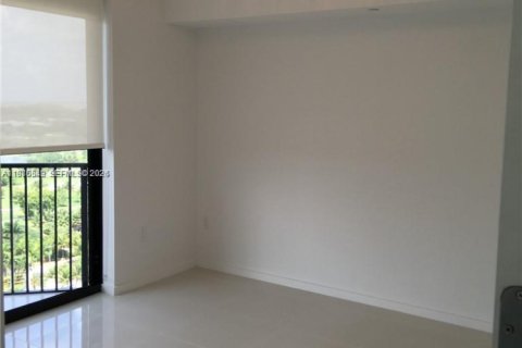 Снять в аренду кондоминиум в Дорал, Флорида 3 спальни, 123.37м2, № 2045151 - фото 14