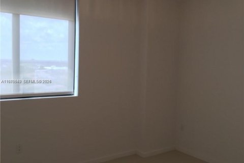 Снять в аренду кондоминиум в Дорал, Флорида 3 спальни, 123.37м2, № 2045151 - фото 22