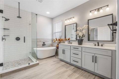 Casa en venta en Orlando, Florida, 4 dormitorios, 235.04 m2 № 1900054 - foto 8