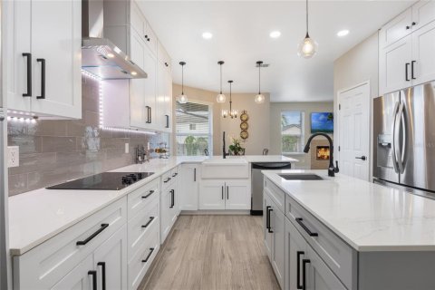 Casa en venta en Orlando, Florida, 4 dormitorios, 235.04 m2 № 1900054 - foto 16