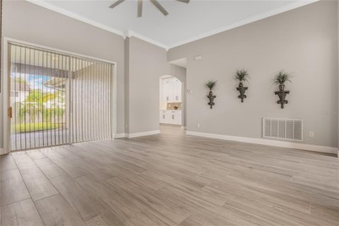 Casa en venta en Orlando, Florida, 4 dormitorios, 235.04 m2 № 1900054 - foto 23