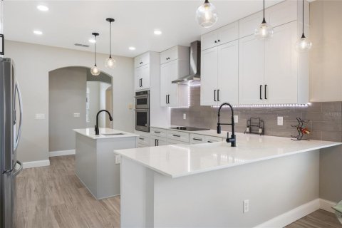 Casa en venta en Orlando, Florida, 4 dormitorios, 235.04 m2 № 1900054 - foto 18