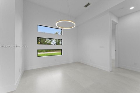 Casa en venta en Lehigh Acres, Florida, 3 dormitorios № 1896772 - foto 18