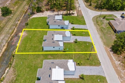 Casa en venta en Lehigh Acres, Florida, 3 dormitorios № 1896772 - foto 6