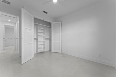 Casa en venta en Lehigh Acres, Florida, 3 dormitorios № 1896772 - foto 14