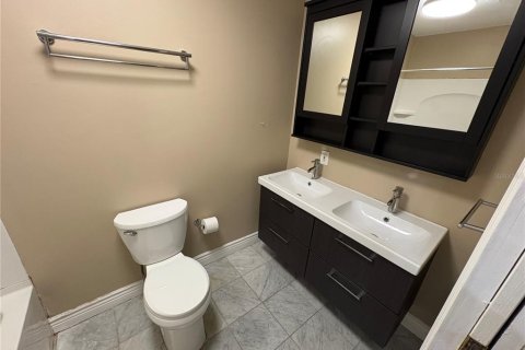 Casa en venta en Largo, Florida, 2 dormitorios, 78.5 m2 № 1914467 - foto 16
