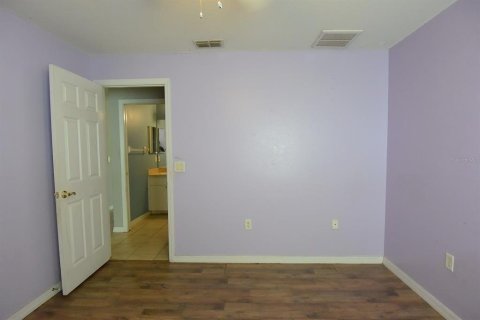 Casa en venta en New Port Richey, Florida, 4 dormitorios, 138.8 m2 № 1919913 - foto 20