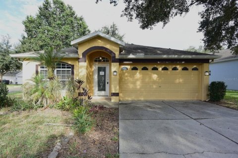 Casa en venta en New Port Richey, Florida, 4 dormitorios, 138.8 m2 № 1919913 - foto 1