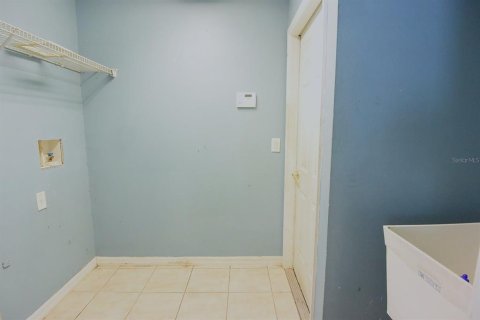 Casa en venta en New Port Richey, Florida, 4 dormitorios, 138.8 m2 № 1919913 - foto 26