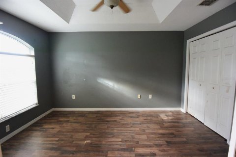 Casa en venta en New Port Richey, Florida, 4 dormitorios, 138.8 m2 № 1919913 - foto 21
