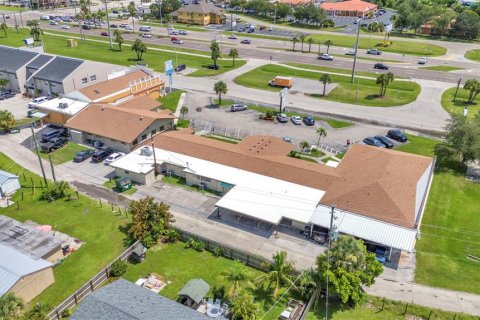 Propiedad comercial en alquiler en Port Charlotte, Florida, 158.49 m2 № 1819290 - foto 13