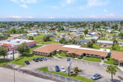 Propiedad comercial en alquiler en Port Charlotte, Florida, 158.49 m2 № 1819290 - foto 10
