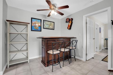 Condo in Saint Petersburg, Florida, 2 bedrooms № 2198380 - photo 20