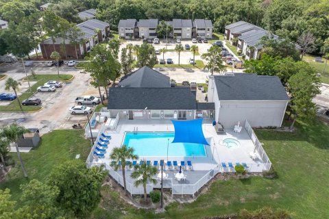 Condo in Saint Petersburg, Florida, 2 bedrooms № 2198380 - photo 7