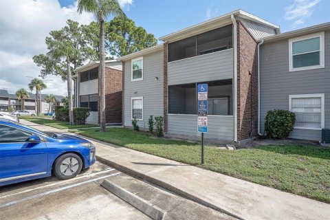 Condo in Saint Petersburg, Florida, 2 bedrooms № 2198380