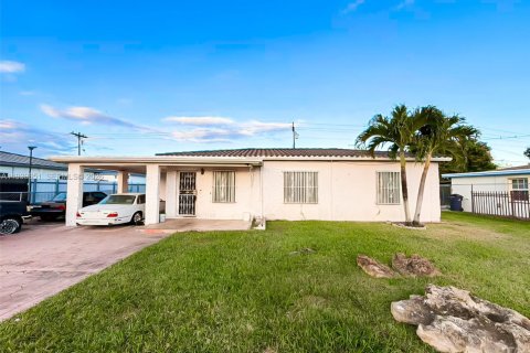 Купить виллу или дом в Майами, Флорида 3 спальни, 90.58м2, № 1998180 - фото 4