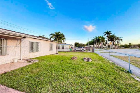 Купить виллу или дом в Майами, Флорида 3 спальни, 90.58м2, № 1998180 - фото 7