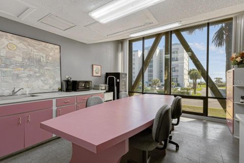 Купить коммерческую недвижимость в Коко-Бич, Флорида № 1522684 - фото 6