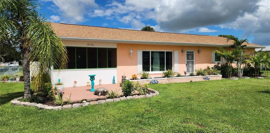 Casa en Punta Gorda, Florida 3 dormitorios, 136.01 m2 № 2388620