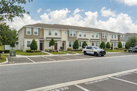 Townhouse in Palmetto, Florida 2 bedrooms, 120.49 sq.m. № 2092225 - photo 24