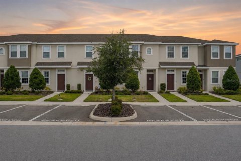 Townhouse in Palmetto, Florida 2 bedrooms, 120.49 sq.m. № 2092225