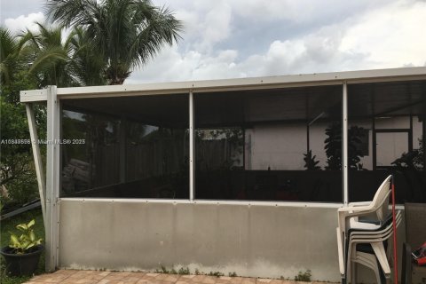 Casa en venta en Miramar, Florida, 3 dormitorios, 111.11 m2 № 1847677 - foto 4