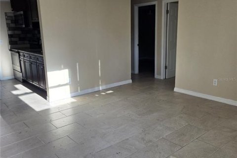 Apartamento en alquiler en Tampa, Florida, 2 dormitorios, 120.4 m2 № 1906818 - foto 3