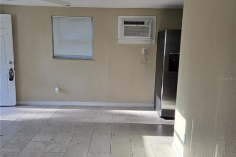 Apartamento en alquiler en Tampa, Florida, 2 dormitorios, 120.4 m2 № 1906818 - foto 11
