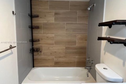 Снять в аренду кондоминиум в Норт-Майами, Флорида 53.51м2, № 1990644 - фото 13