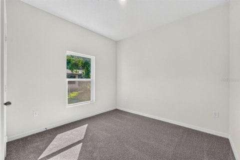 Villa ou maison à vendre à Deltona, Floride: 3 chambres, 112.04 m2 № 2306789 - photo 14