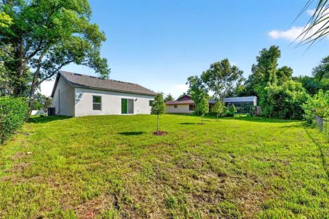 Villa ou maison à vendre à Deltona, Floride: 3 chambres, 112.04 m2 № 2306789 - photo 2