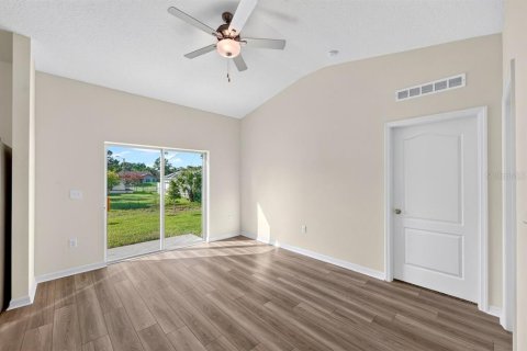 Villa ou maison à vendre à Deltona, Floride: 3 chambres, 112.04 m2 № 2306789 - photo 7
