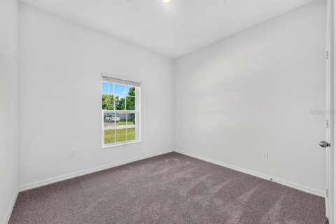 Villa ou maison à vendre à Deltona, Floride: 3 chambres, 112.04 m2 № 2306789 - photo 12