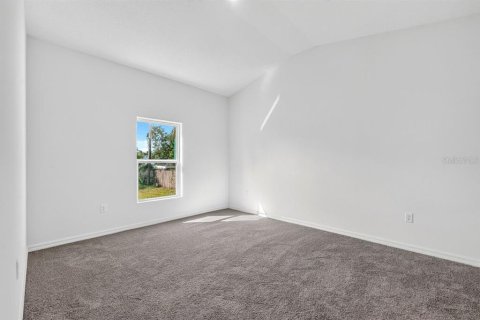 Villa ou maison à vendre à Deltona, Floride: 3 chambres, 112.04 m2 № 2306789 - photo 18