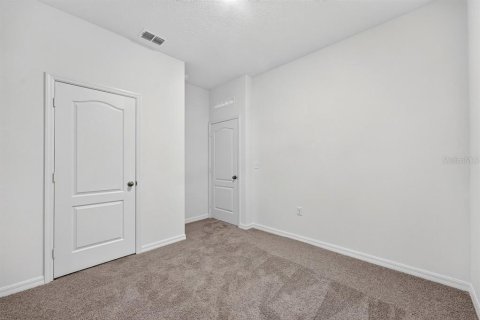 Villa ou maison à vendre à Deltona, Floride: 3 chambres, 112.04 m2 № 2306789 - photo 13