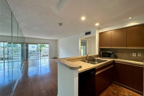 Condo à North Miami Beach, Floride, 1 chambre  № 2080532