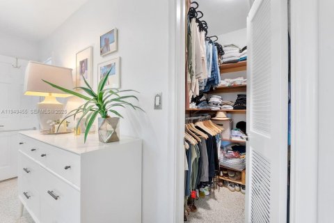 Casa en venta en Palmetto Bay, Florida, 4 dormitorios, 145.11 m2 № 2008660 - foto 9