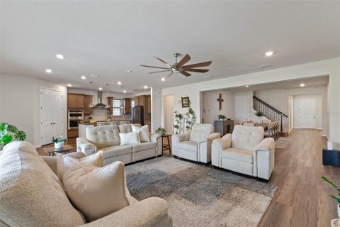 House in SERENOA LAKES in Clermont, Florida 6 bedrooms, 398.74 sq.m. № 1732850 - photo 8