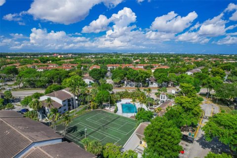 Снять в аренду кондоминиум в Майами-Лейкс, Флорида 1 спальня, 60.2м2, № 1957913 - фото 30