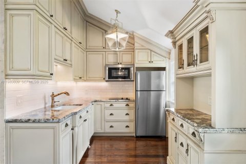 House in Southwest Ranches, Florida 5 bedrooms, 512.08 sq.m. № 2043873 - photo 5