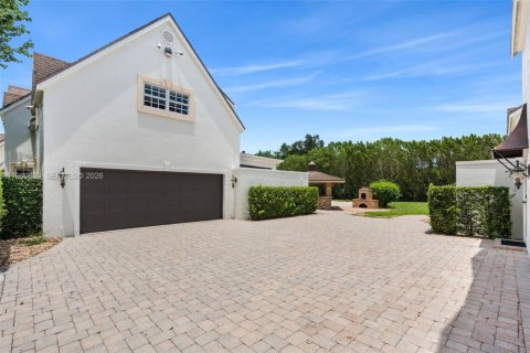 House in Southwest Ranches, Florida 5 bedrooms, 512.08 sq.m. № 2043873 - photo 25