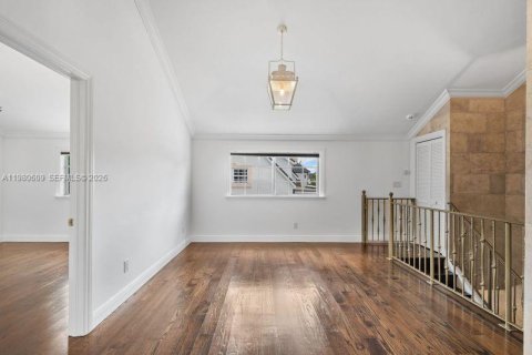 House in Southwest Ranches, Florida 5 bedrooms, 512.08 sq.m. № 2043873 - photo 8